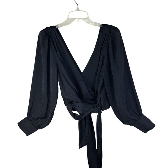 Banana Republic Black Cropped Wrap Blouse Size 12 NWT $80 - Picture 1 of 4